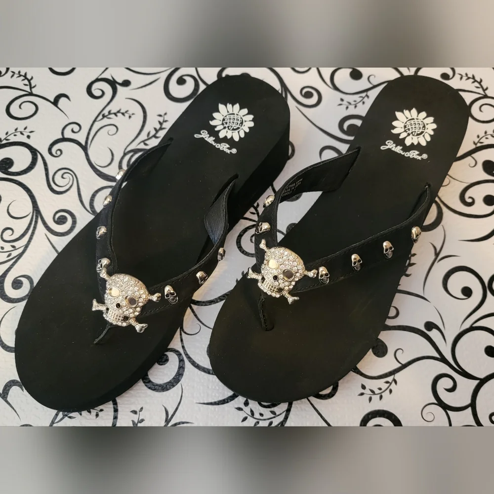 NWOT! RARE Vintage Skull Yellow Box Wedge Flip Flops Sandals Bling Size 9 Retro - Picture 10 of 11